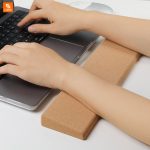 استراحتگاه مچ دست کیبورد با چوب نرم طبیعی شیائومی - Image 2